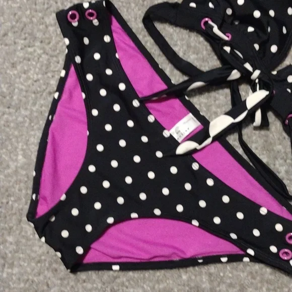 NWOT 2 PC Polka dot bikini set - Picture 2 of 10